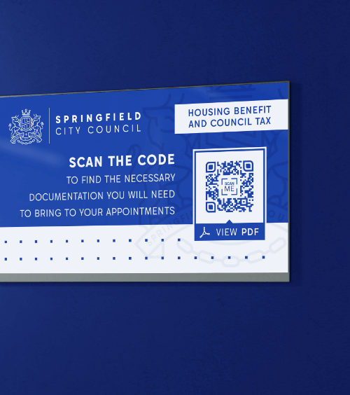 Uma placa em um escritório governamental com um QR Code que contém um arquivo PDF com uma lista de documentos importantes para consultas.