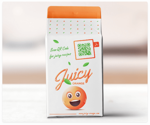 Uma caixinha de suco com um QR Code que mostra outras bebidas da marca em versão PDF.